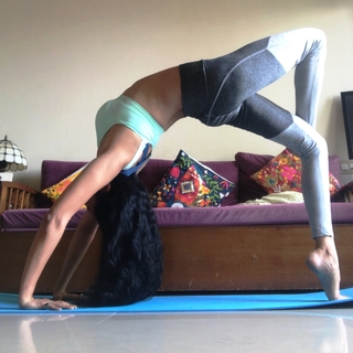 Kavita Kaushik feet photo 12