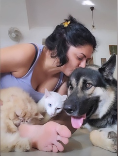 Kavita Kaushik feet photo 12
