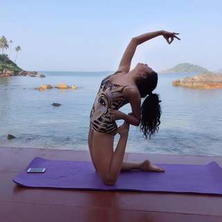 Kavita Kaushik feet photo 10