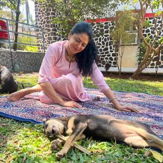 Kavita Kaushik feet photo 5