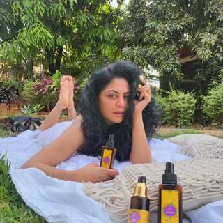 Kavita Kaushik feet photo 14