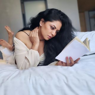 Kavita Kaushik feet photo 8