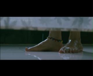 Kavya Madhavan feet photo thumbnail