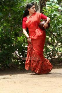 Kavya Madhavan feet photo thumbnail