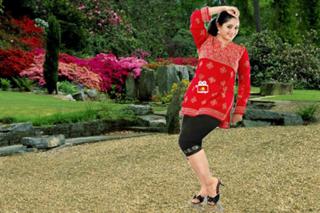 Kavya Madhavan feet photo thumbnail
