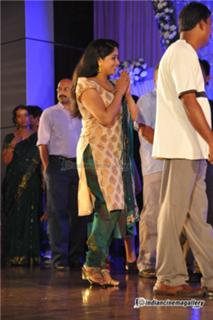 Kavya Madhavan feet photo thumbnail