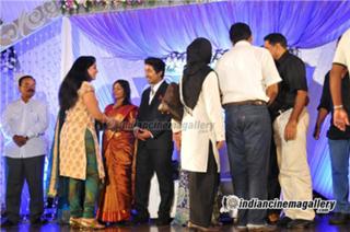 Kavya Madhavan feet photo thumbnail