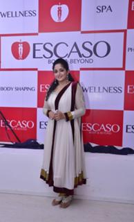 Kavya Madhavan feet photo thumbnail