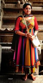 Kavya Madhavan feet photo thumbnail