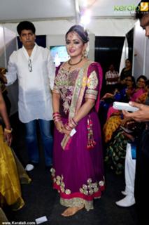 Kavya Madhavan feet photo thumbnail