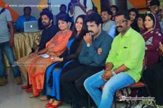Kavya Madhavan feet photo thumbnail