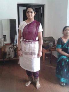 Kavya Madhavan feet photo thumbnail