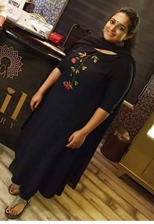 Kavya Madhavan feet photo thumbnail