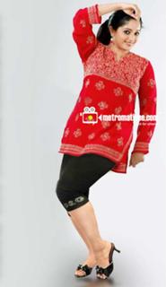Kavya Madhavan feet photo thumbnail