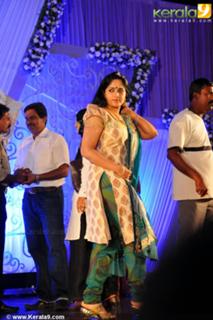 Kavya Madhavan feet photo thumbnail
