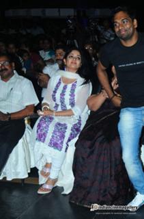 Kavya Madhavan feet photo thumbnail