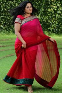 Kavya Madhavan feet photo thumbnail