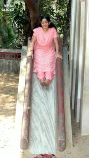 Kavya Madhavan feet photo 1