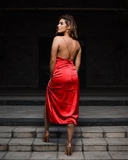 Kavya Thapar feet photo 1