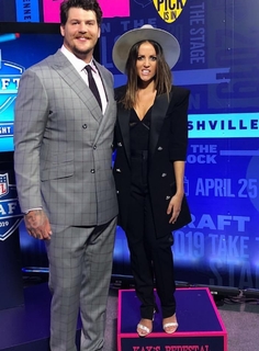 Kay Adams feet photo thumbnail