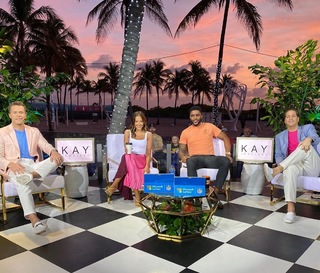 Kay Adams feet photo thumbnail