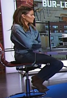 Kay Adams feet photo thumbnail