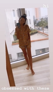 Kay Adams feet photo thumbnail