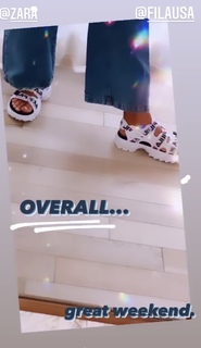Kay Adams feet photo thumbnail