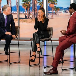 Kay Adams feet photo thumbnail