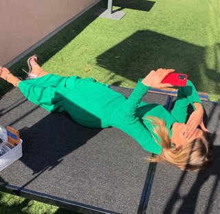 Kay Adams feet photo thumbnail