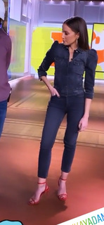 Kay Adams feet photo thumbnail