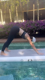 Kay Adams feet photo thumbnail