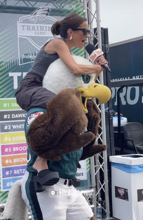 Kay Adams feet photo thumbnail