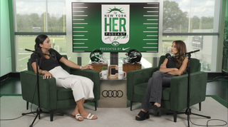 Kay Adams feet photo thumbnail