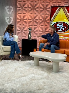 Kay Adams feet photo thumbnail