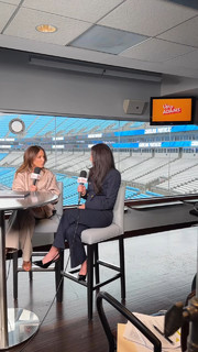 Kay Adams feet photo thumbnail