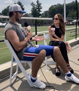 Kay Adams feet photo thumbnail