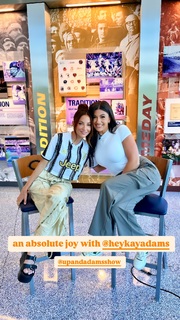 Kay Adams feet photo thumbnail