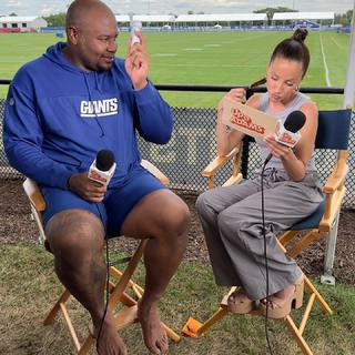 Kay Adams feet photo thumbnail