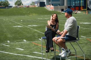Kay Adams feet photo thumbnail