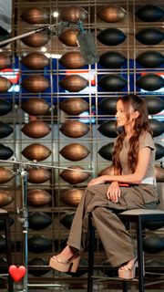 Kay Adams feet photo thumbnail