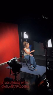 Kay Adams feet photo thumbnail
