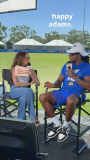 Kay Adams feet photo thumbnail