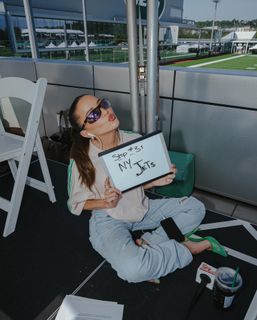 Kay Adams feet photo thumbnail