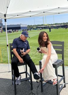 Kay Adams feet photo thumbnail