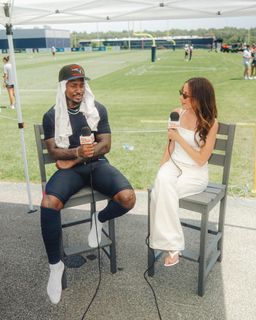 Kay Adams feet photo thumbnail