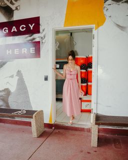 Kay Adams feet photo thumbnail