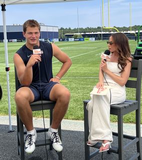 Kay Adams feet photo thumbnail