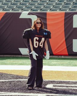 Kay Adams feet photo thumbnail