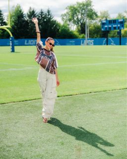 Kay Adams feet photo thumbnail